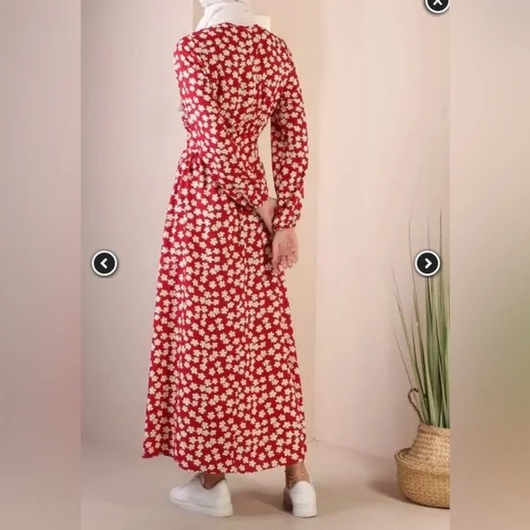 New Red flower pattern modest maxi dress - Picture 3 of 11